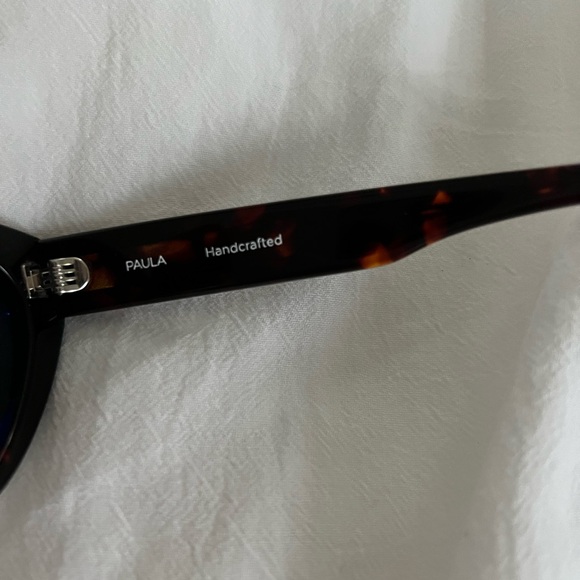 Ollie Quinn Paula Sunglasses - Picture 2 of 4